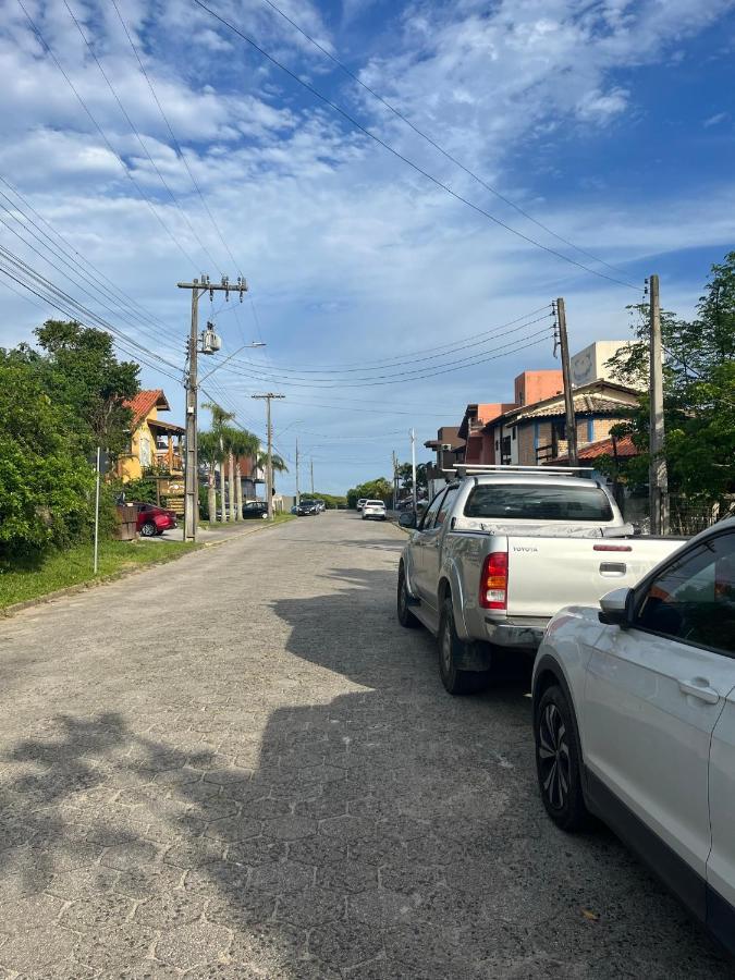 Chales Solana Localizados 50 Metros Do Mar Garopaba Luaran gambar