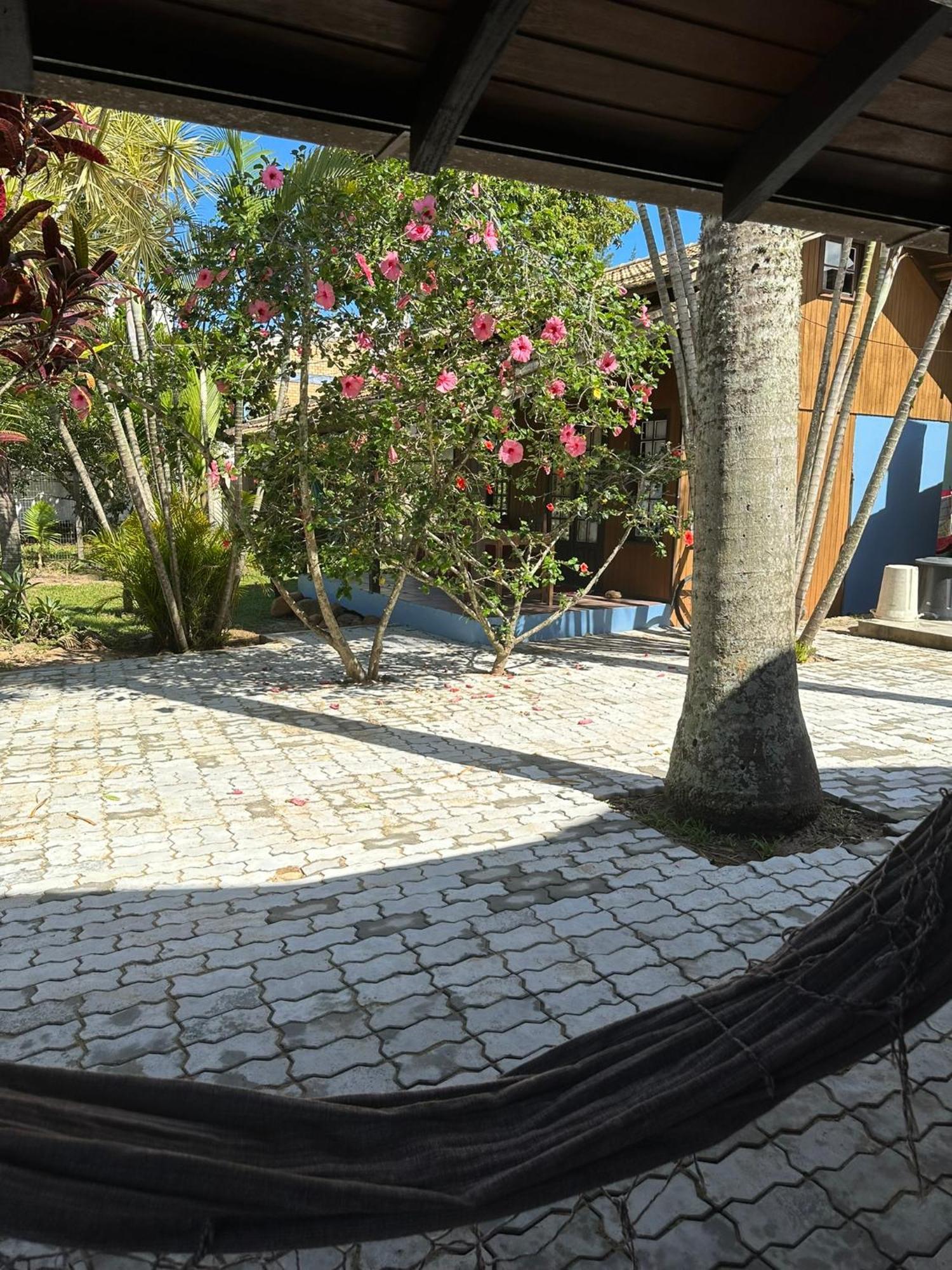 Chales Solana Localizados 50 Metros Do Mar Garopaba Luaran gambar
